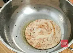 Illustration of how to make golden meat floss pancakes 9