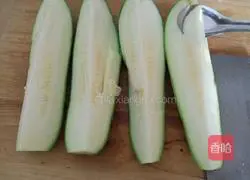 Illustration of how to make pork and zucchini buns 6