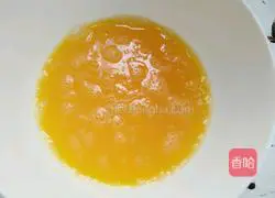 Cucumber, green vegetables and eggs Illustration of how to make fried rice 4