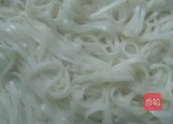 Illustration of how to make scallion noodles 5