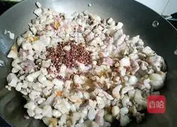 Illustration of homemade spicy noodle sauce 7