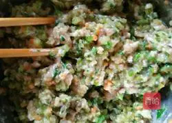 Illustration of how to make celery and pork buns 6