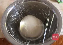 Illustration of how to make dumpling wrappers 2