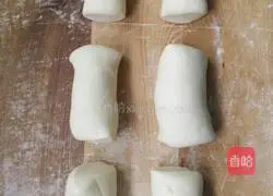 Illustration of how to make bean paste and milk-flavored dough pancakes 8