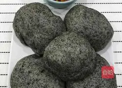 Illustration of how to make black sesame steamed buns 16
