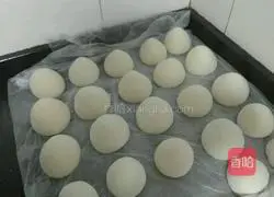 Illustration of how to make old noodles steamed buns (old noodles flour, water, edible alkali) 11