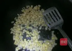 Colorful Shrimp Fried Rice Recipe Illustration 4