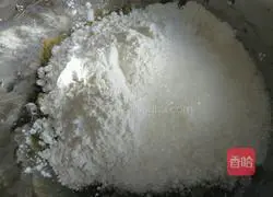 Illustration of how to make mung bean cake with skin 6