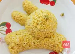 Illustration of how to make gold-wrapped silver egg fried rice 8