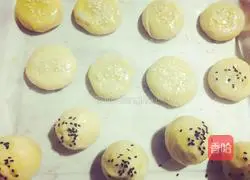 Egg Yolk Crisp + Meat Floss Pancake Recipe Illustration 11