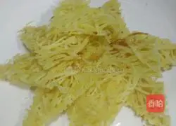 Illustration of how to make pan-fried potato pancakes 8