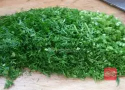 Illustration of how to make three fresh stuffed dumplings 4