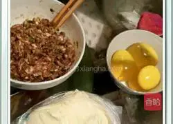 Dumplings, illustration of how to make them 2