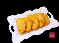 Illustration of how to make golden steamed bun slices 8