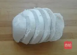Illustration of how to make cumin steamed bun slices 1