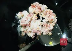 Illustration of how to make bacon and egg fried rice 13