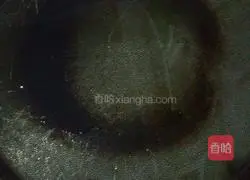 Illustration of how to make yeast meat pie 13