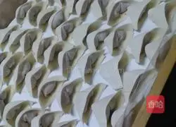 Illustration of how to make colorful wontons 6