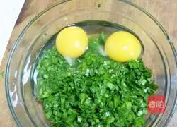 Illustration of how to make pan-fried chive egg pancake 4