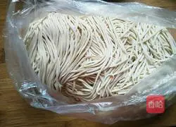 Illustration of how to make scallion noodles 1