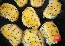 Illustration of how to make pan-fried steamed buns 6