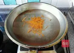 Illustration of how to mix noodles 4