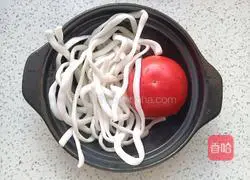 Illustration of how to make tomato and potato powder 1