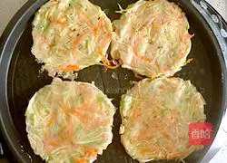 Illustration of making two silk cakes 5