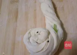 Thousand-layer scallion pancake recipe 10