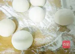 Illustration of how to make steamed buns with noodles 2
