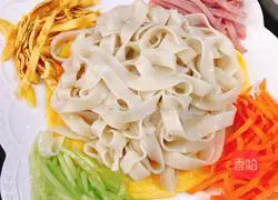 Illustration of how to make soybean paste noodles 13