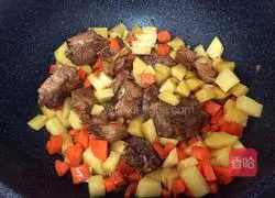 Illustration of how to make braised pork ribs with rice 9