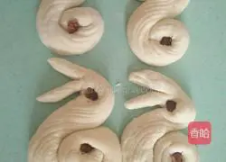 Illustration of how to make homemade local steamed buns 9