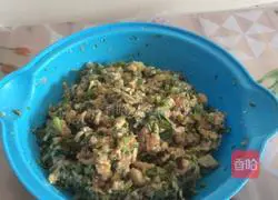 Illustration of making dumplings stuffed with celery and shiitake mushrooms 1