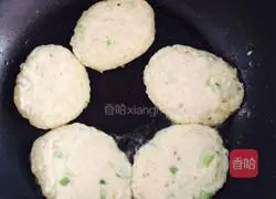 How to make bean dregs cakes Illustration 3