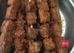 Illustration of how to make beef skewers (electric cake baffle) 8