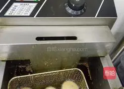 Acacia Pumpkin Cake Recipe Illustration 6