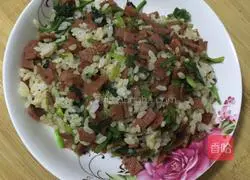 Illustration of how to make bacon and spinach fried rice 4