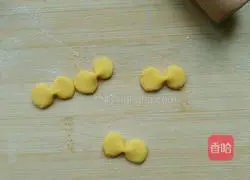 Illustration of how to make straw hat steamed buns 7