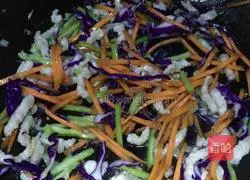 Illustration of how to make fried noodles 7