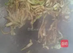 Illustration of how to make fried cabbage and steamed buns 5