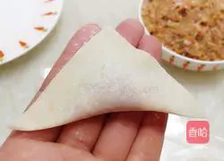 Illustration of making Yuanbao wontons (making method) 4