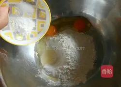 Illustration of how to make tomato and potato pancakes 4