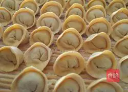 Illustration of how to make Yuanbao dumplings 24