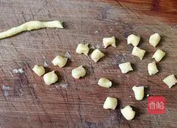 Illustration of how to make Wangzai steamed buns 7