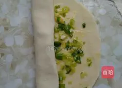 Illustration of how to make green onion cake 6