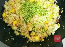 Illustration of how to make beef fried rice 9