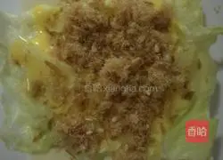 Illustration of how to make egg and meat floss sandwich 6
