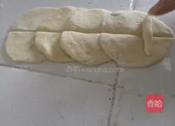 Illustration of how to make rose steamed buns 4