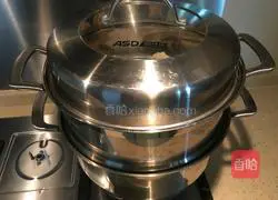 Illustration of how to make pork and eggplant buns 14